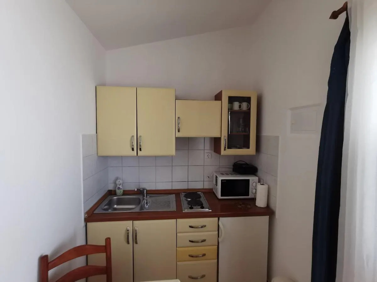 Studio Apartments Jasminka Selce Croatia