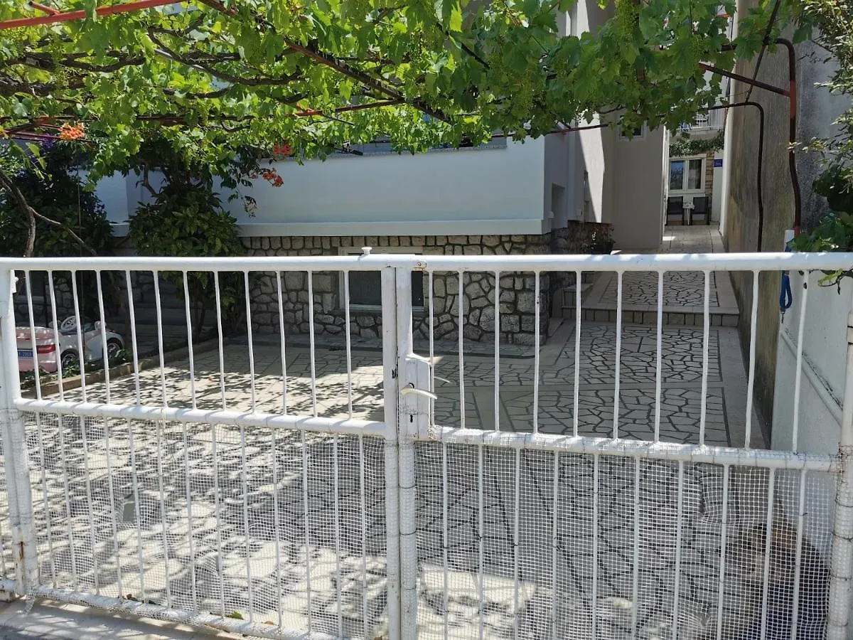 Studio Apartments Jasminka سيلتسي