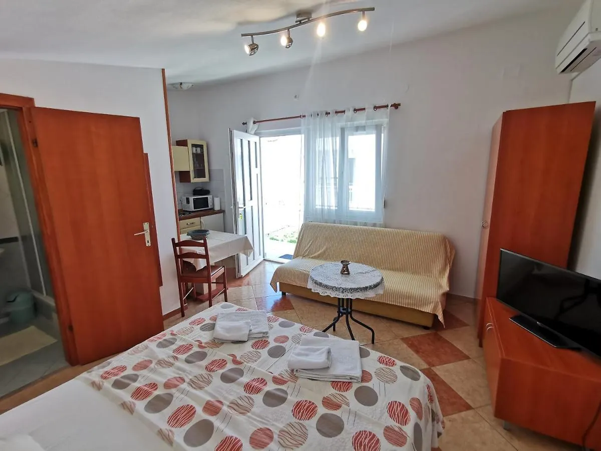 Studio Apartments Jasminka سيلتسي كرواتيا