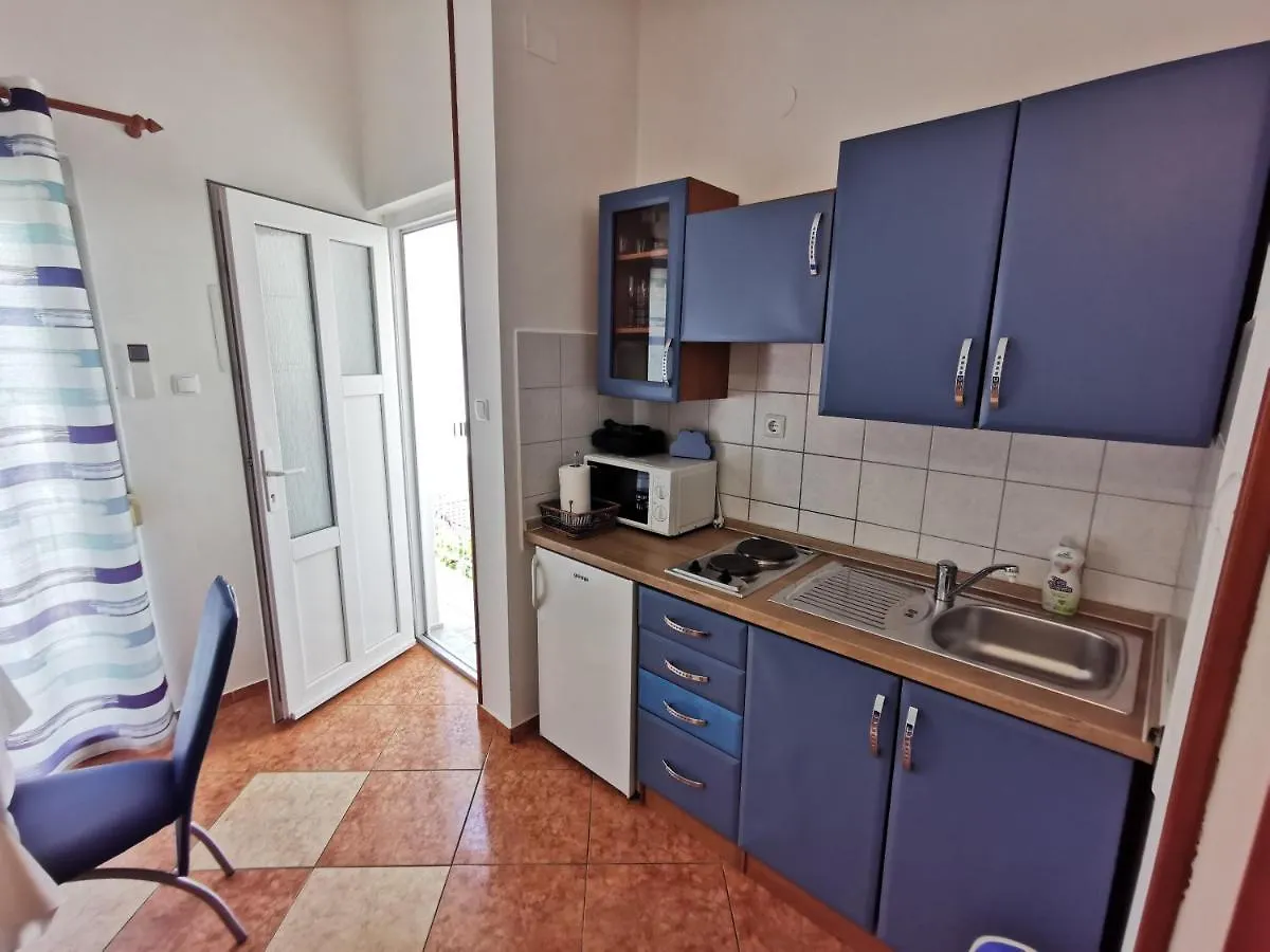 Studio Apartments Jasminka Selce Croatia