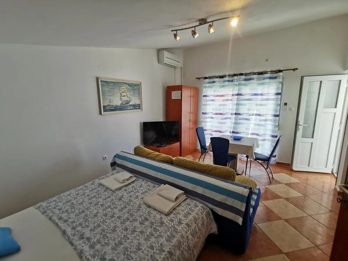 Studio Apartments Jasminka سيلتسي 0*,